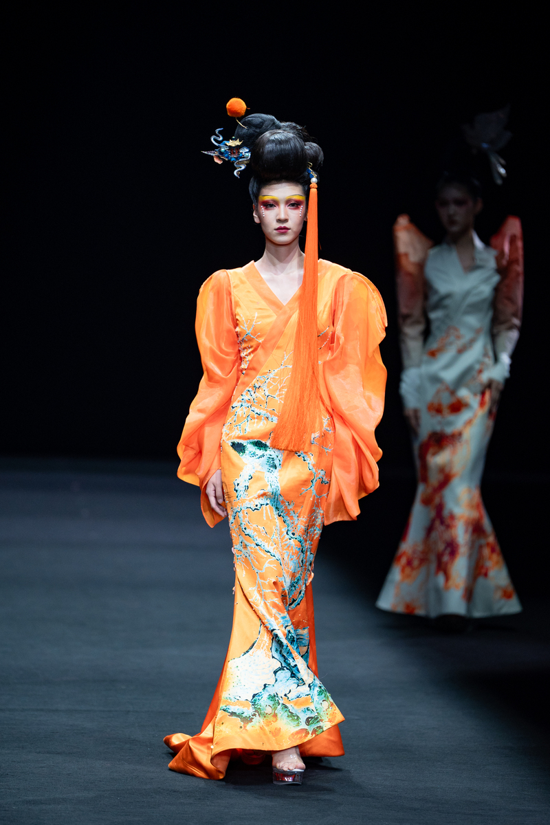 传统服饰在现代影视作品中的诠释与创新：研究目的及方法