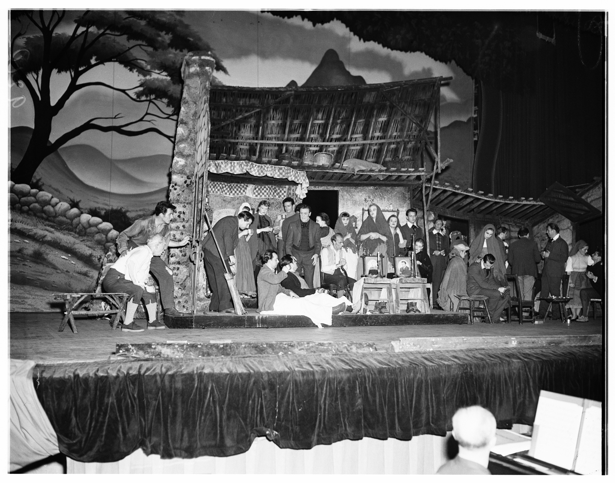 话剧茶馆内容介绍