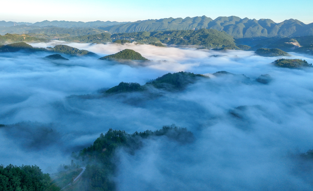 五一自驾游：云雾秘境，探寻自然与人文之美