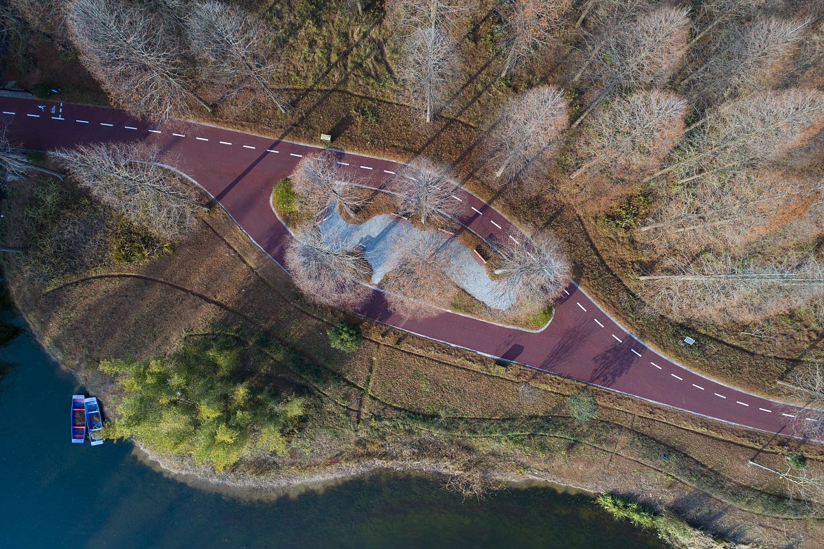 卫星视角下的湖山乡：翡翠仙侠湖，筑梦班唱响亚运