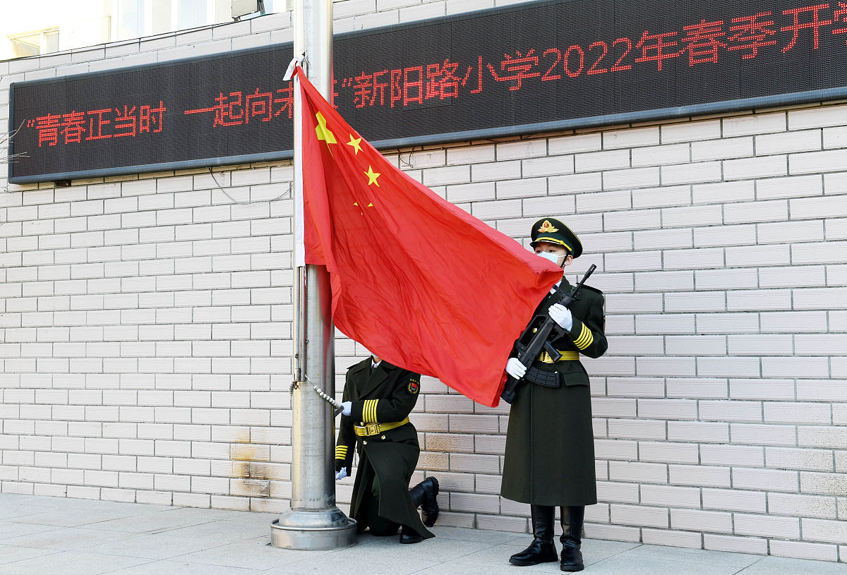 学校升旗仪式军礼服购买建议