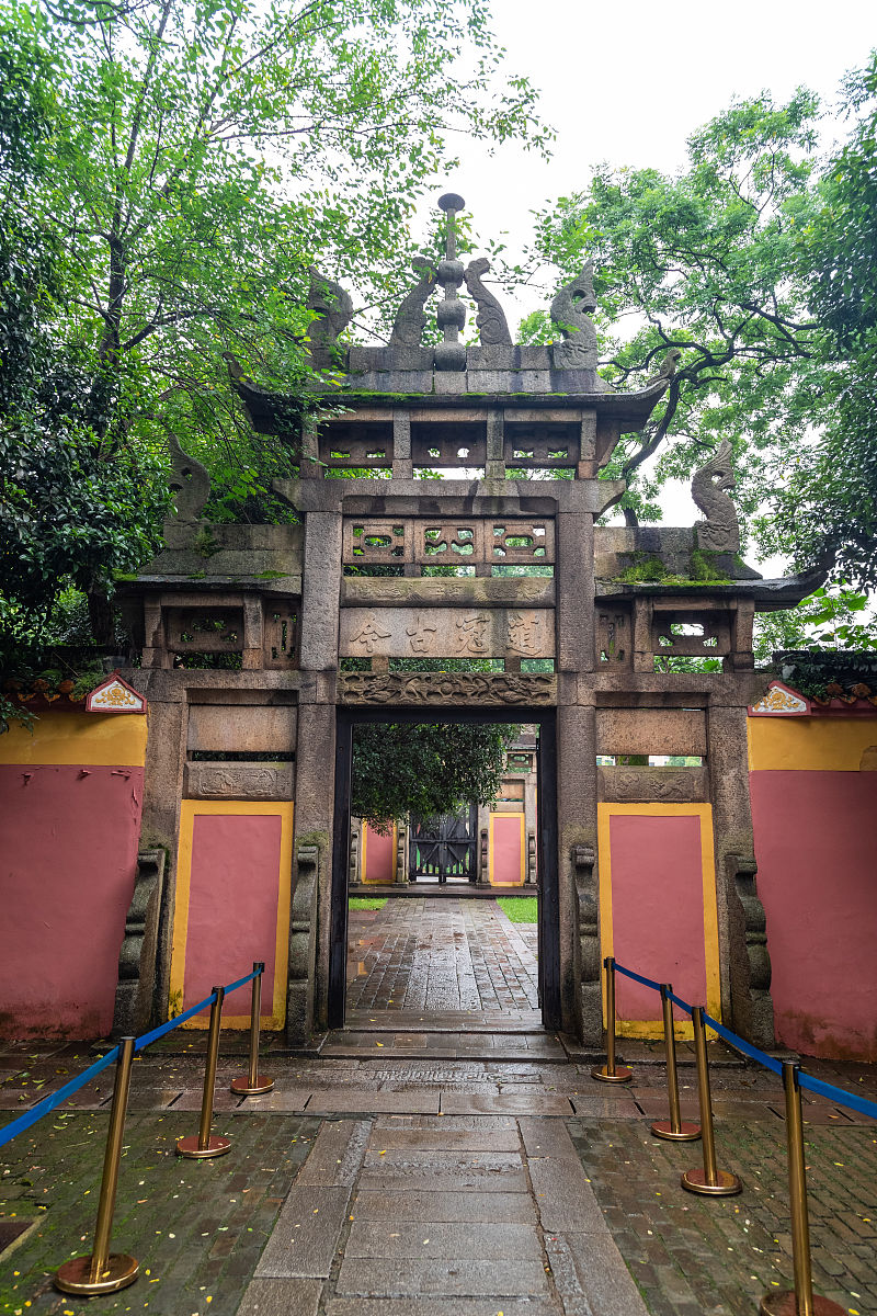 长沙商贸旅游职业技术学院投资与理财专业：优势、不足及提升建议