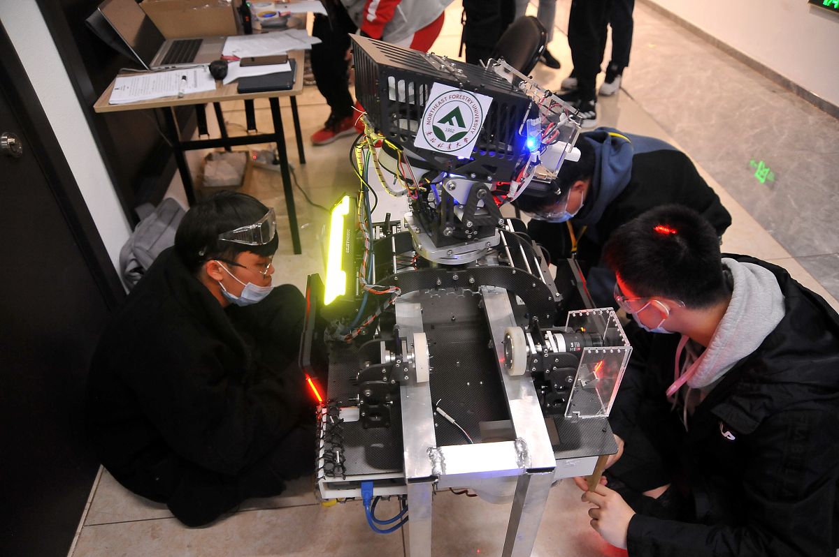 上海建桥学院航空无人机维修专业简介