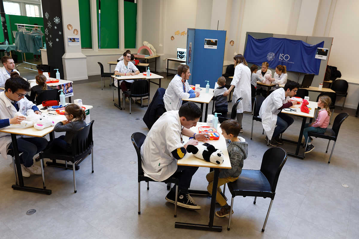 华侨大学生物医学院中考没考好该如何选择