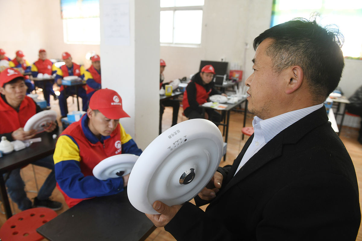 四川开设电子商务专业的中专中职学校有哪些好不好