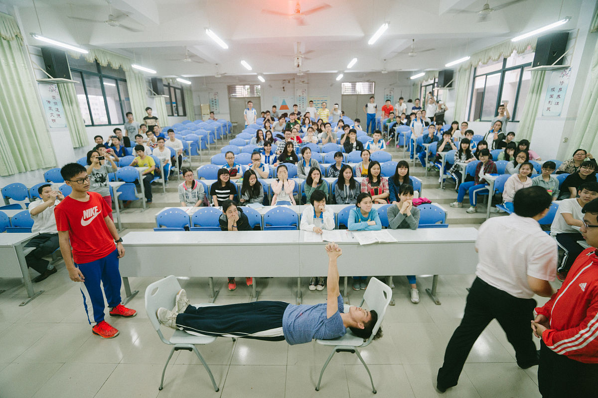 成都卫校新生职业心理塑造大会成功举行，助力新生适应校园生活