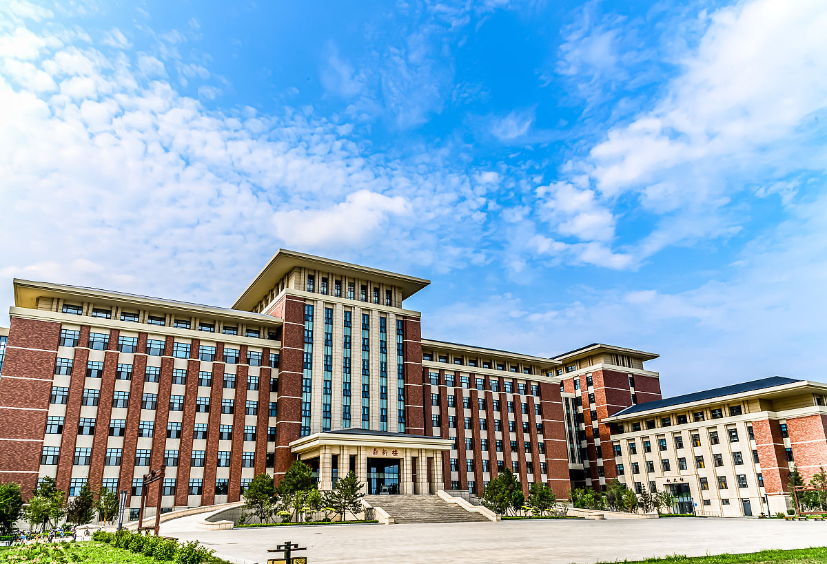 想要报读云南医药健康职业学院怎么样？