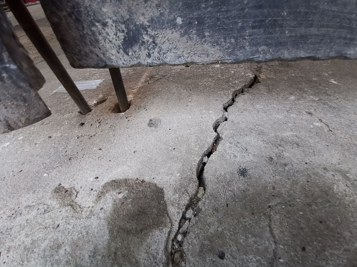 混凝土沉降裂缝原因分析及预防措施