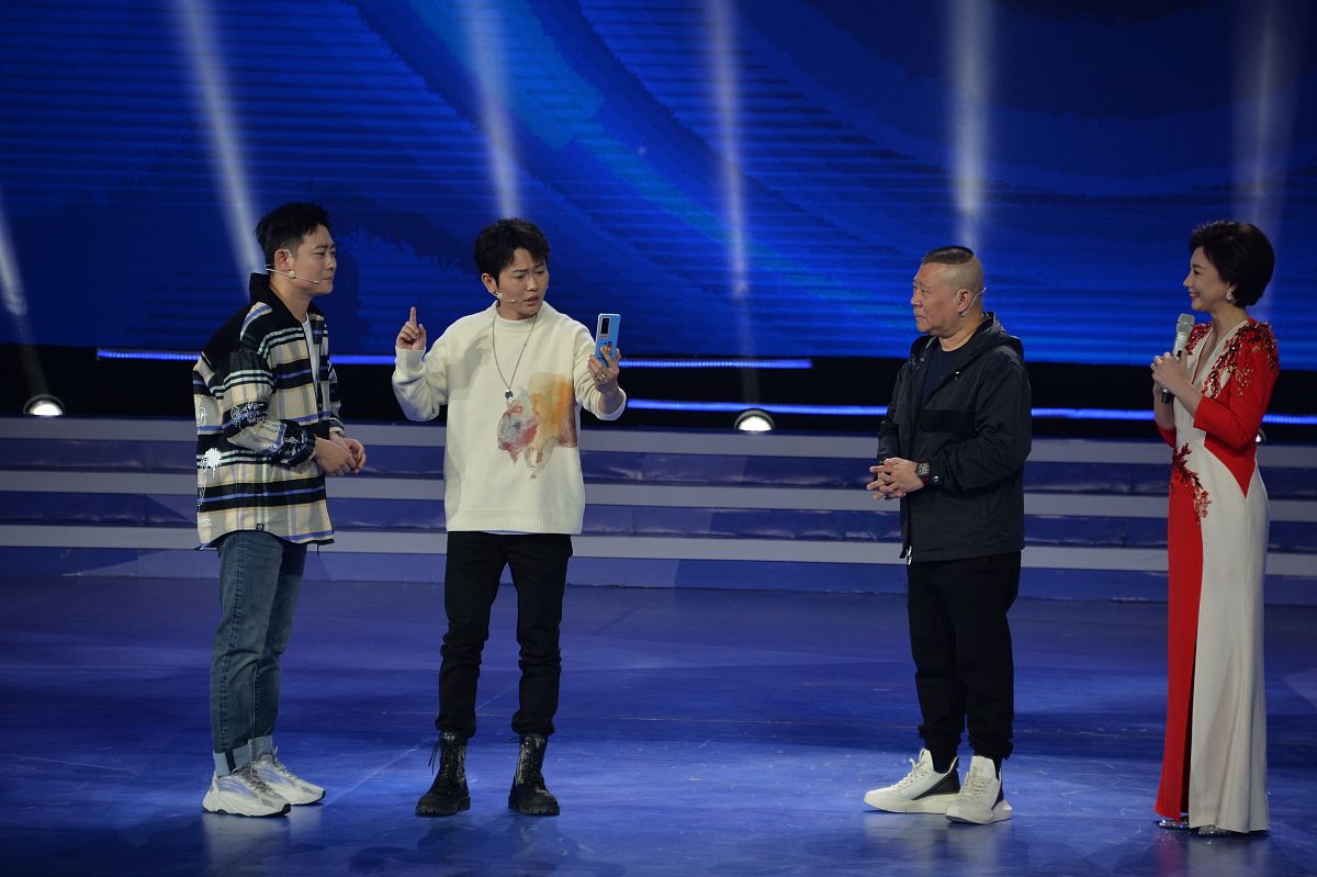 巡查大战：员工纪律的奇幻冒险！