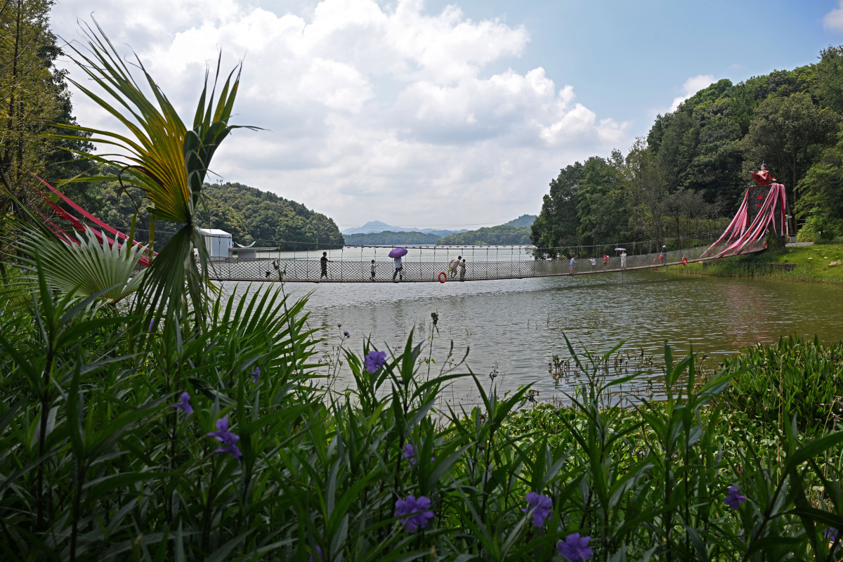 美女坝到南北湖必经景点：白鹭洲、莲花山、太湖源头