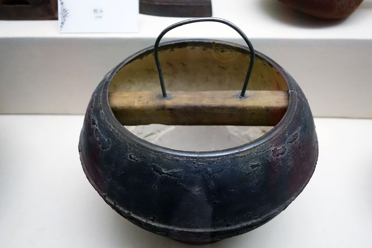 老东西是什么意思？词语'老东西'的含义和价值