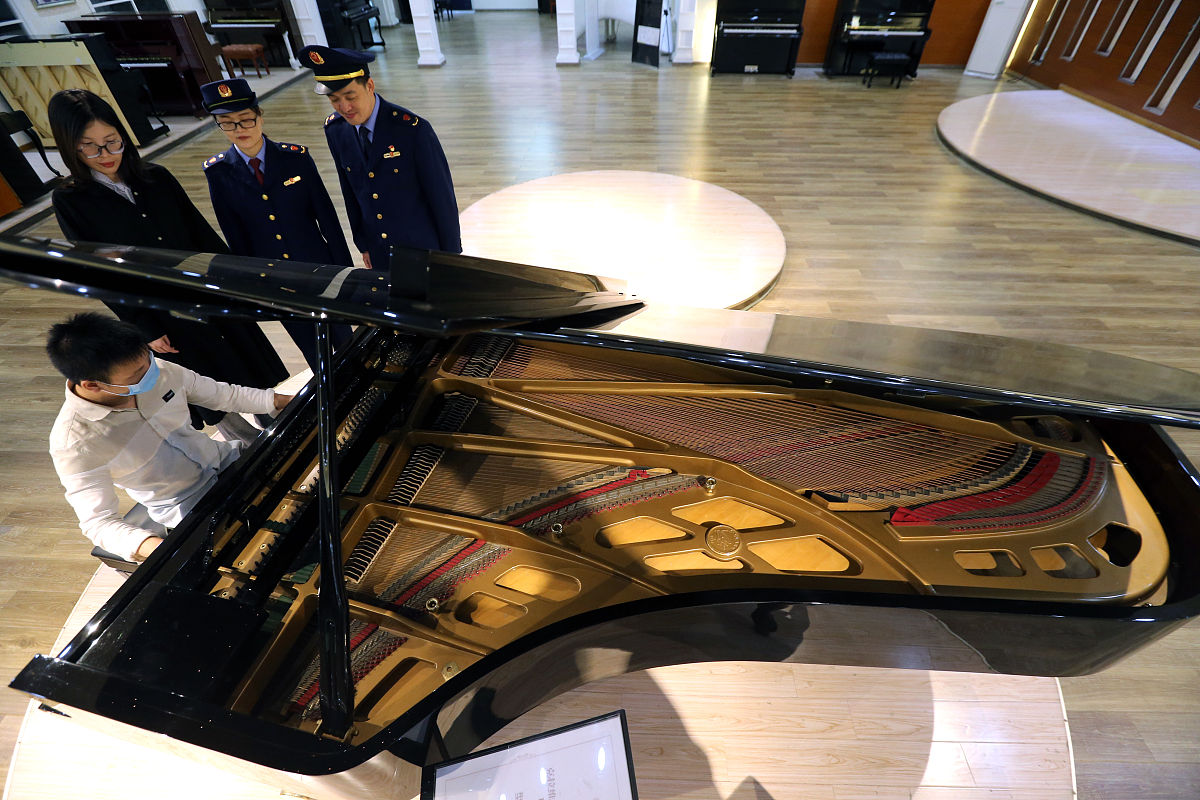 说一下特许经营的优缺点把优缺点结合成一个小文章结合湖州钢琴厂这个案例进行特许经营优缺点的分析