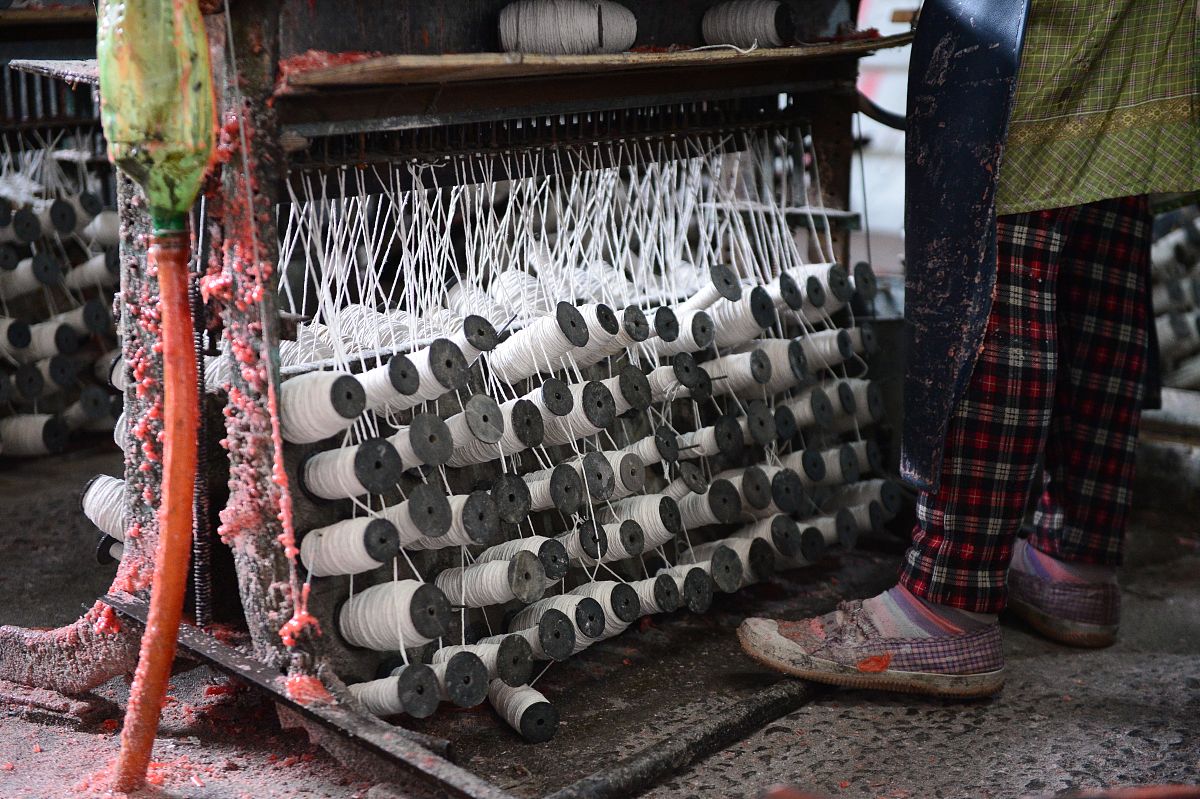 以蜡染废蜡回收为民谋福祉