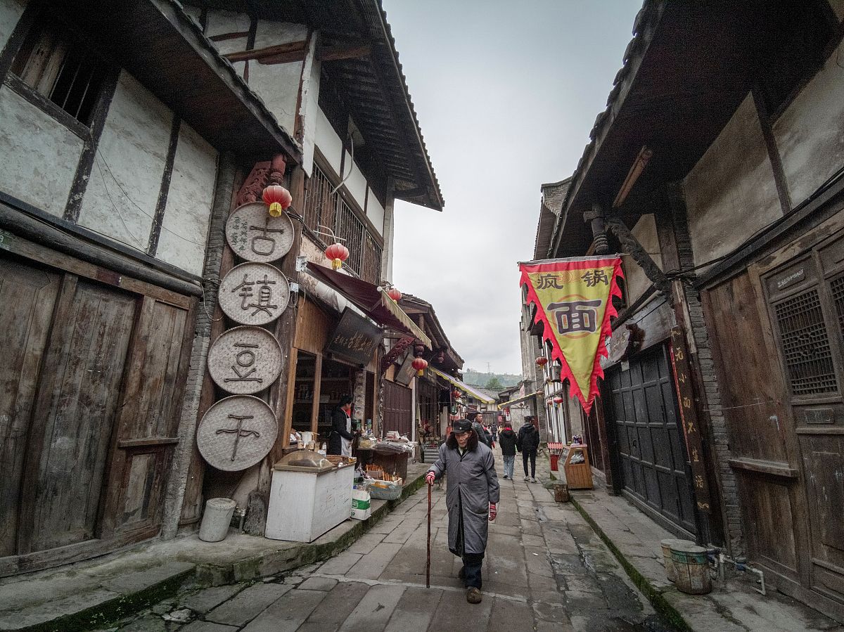 中国：历史悠久、文化灿烂、发展迅速的东方巨龙