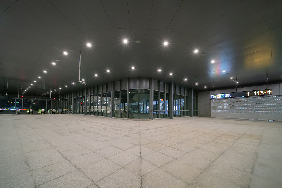 20条回复：深夜出站难上海虹桥火车站明起将加开地铁