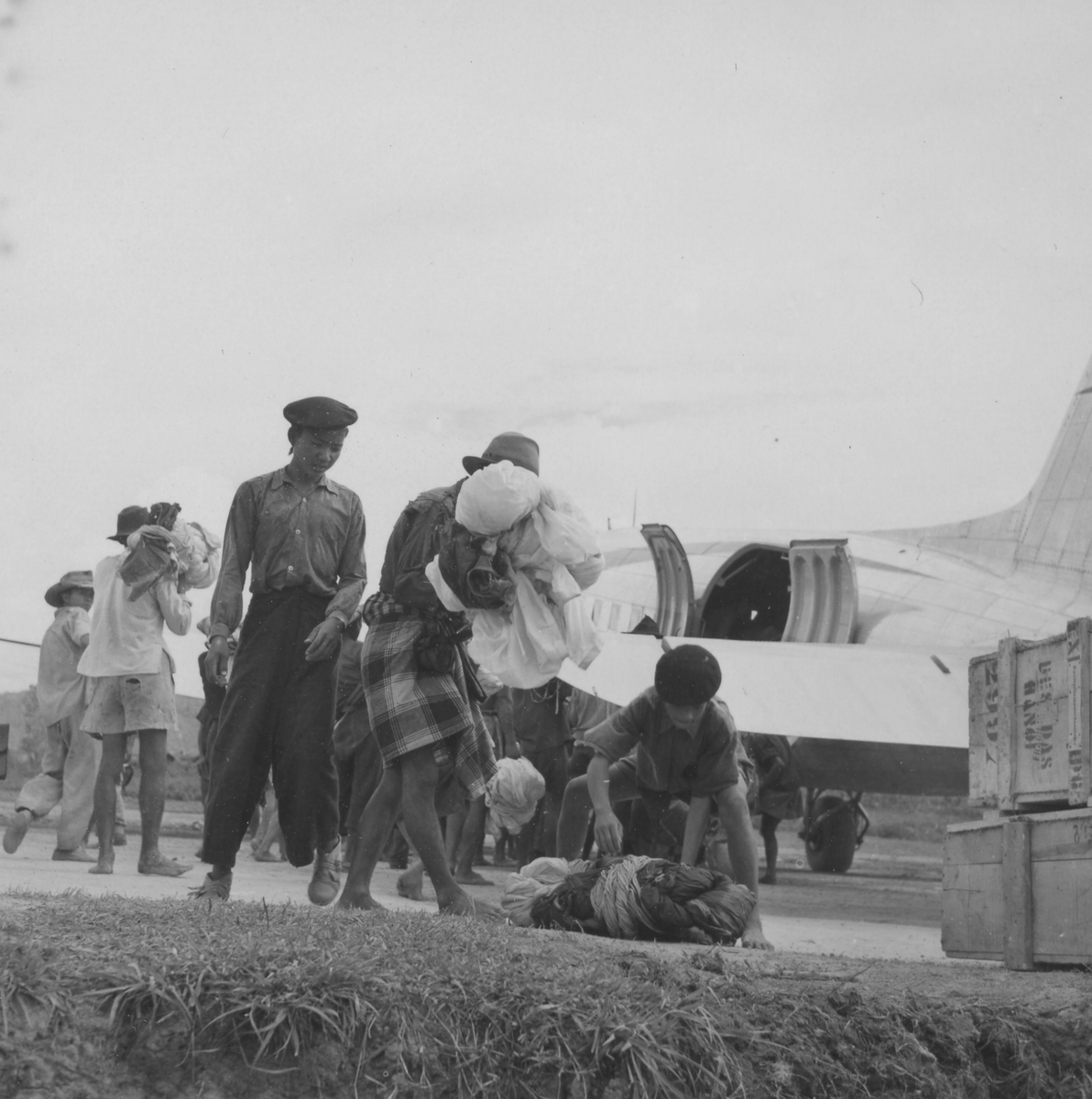 东北民主联军航空学校：抗日战争中的重要力量