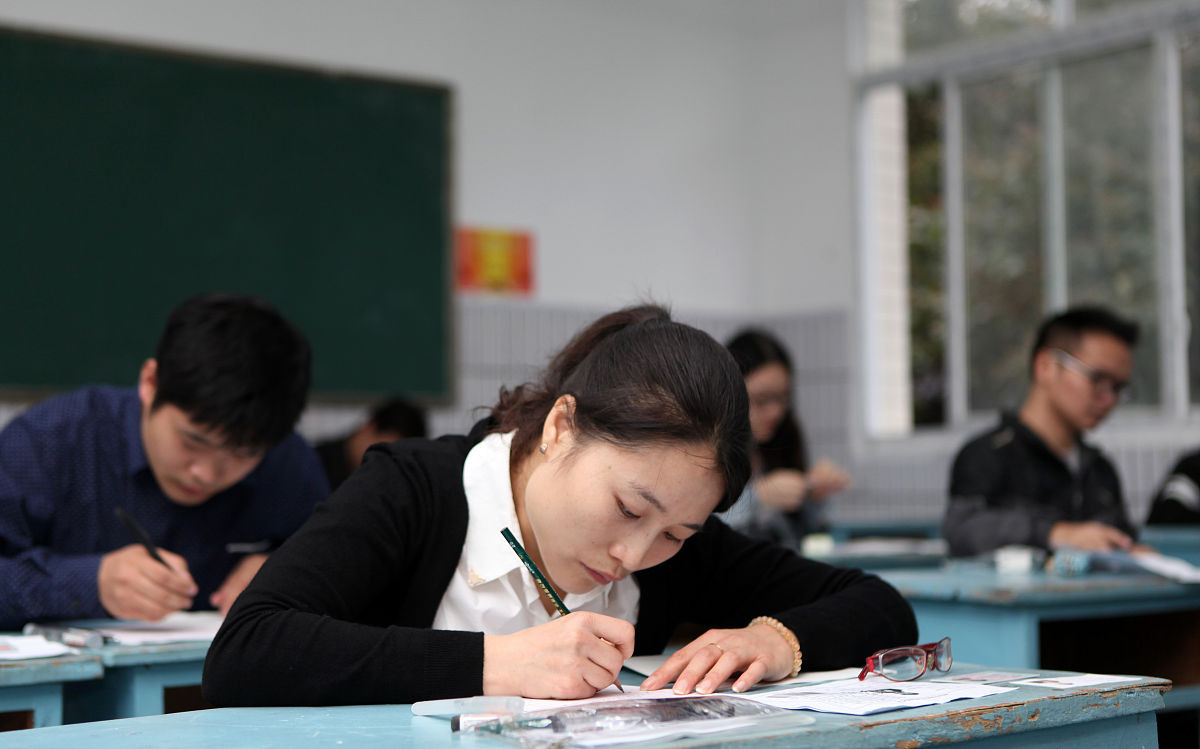 兰州2023年初中生怎样考中专