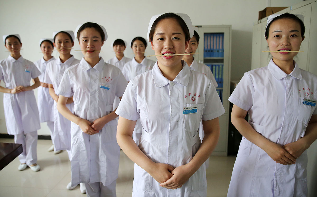 秦皇岛2022年卫校女生适合报考的专业有哪些？