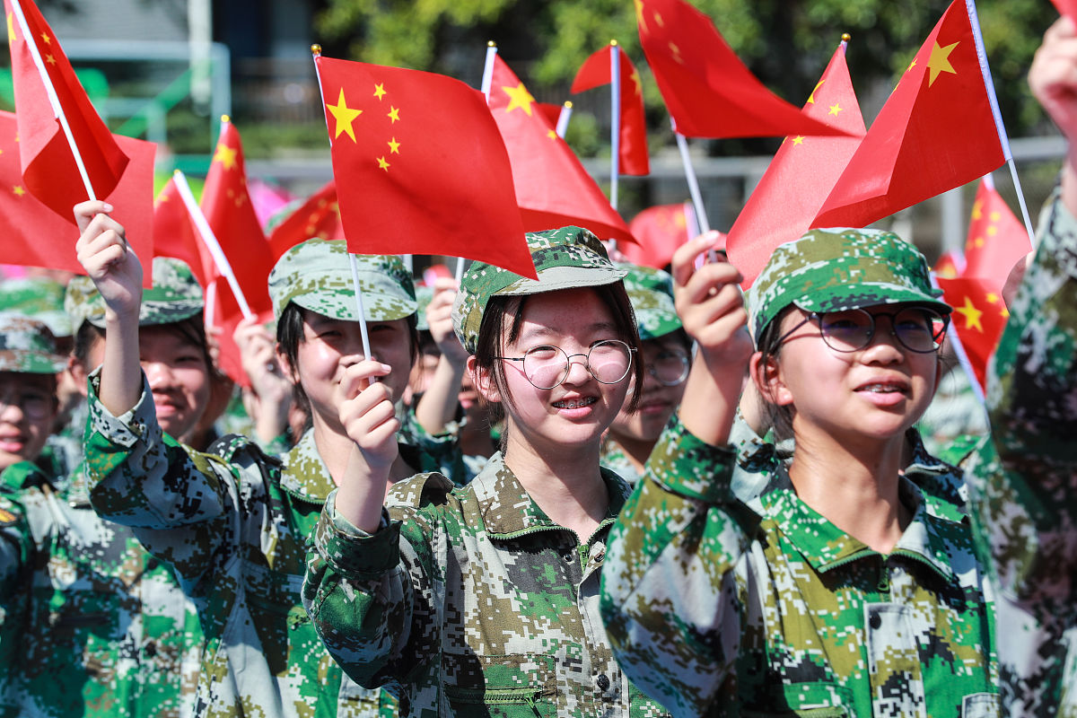 国防教育对大学生民族精神培养的意义与建议