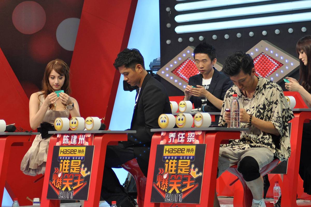 2011年5月26日,上海,搞笑综艺节目《谁是爆笑王》录制.杨青倩,陈建州,