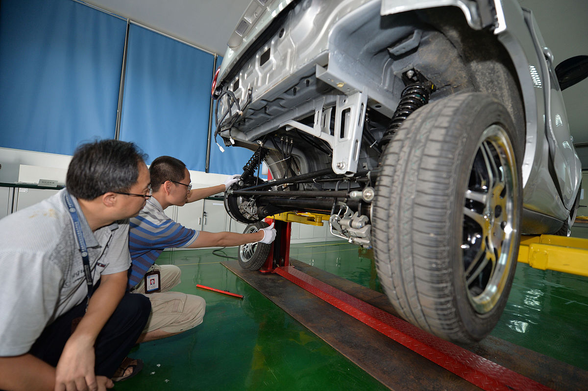 比亚迪唐怎么增强操控