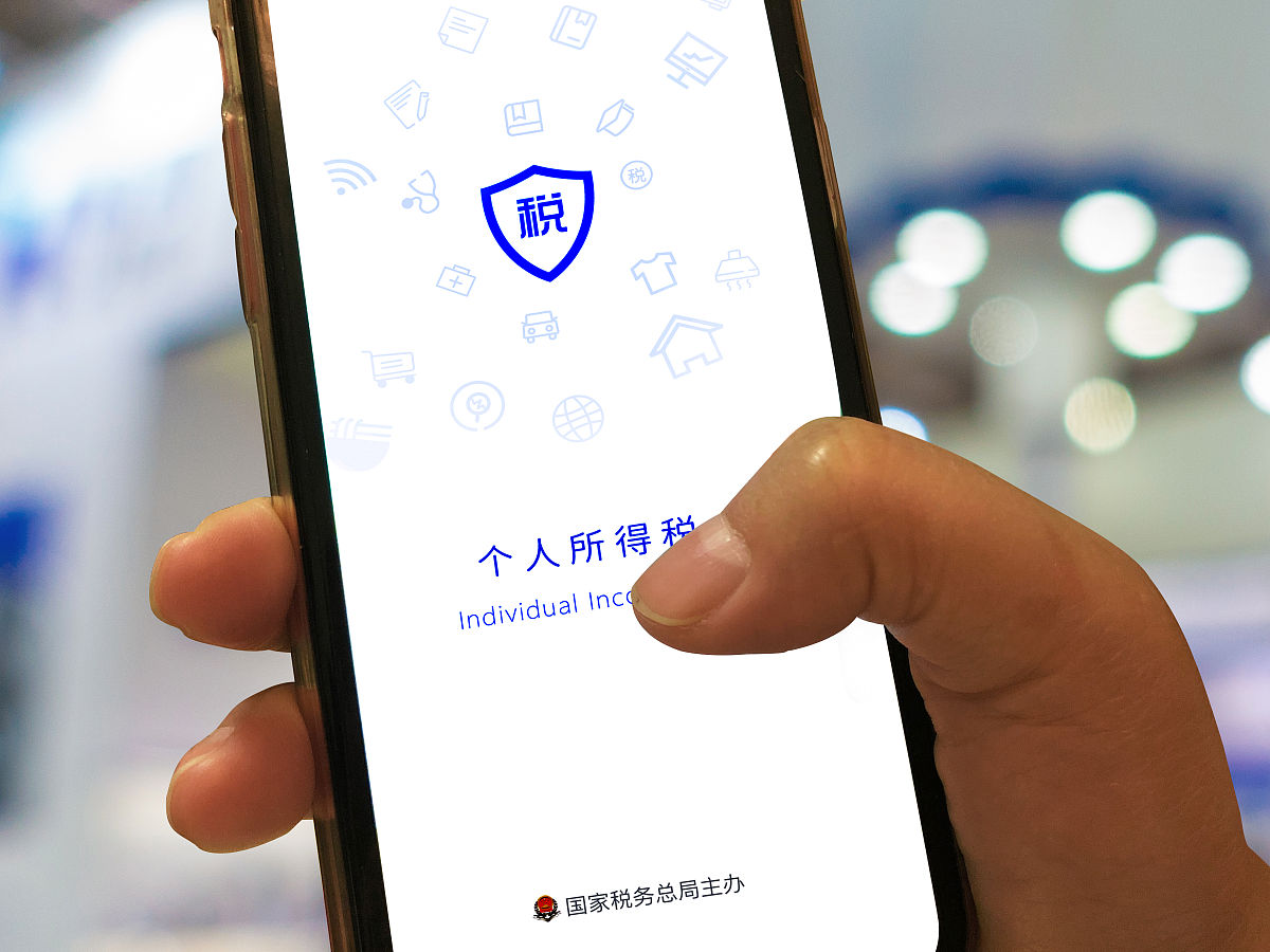 根据苏州劳动仲裁小程序帮我写一份全面的开发需求