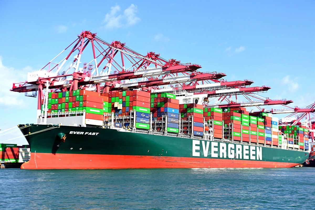 山东港口工程高级技工学校招生专业：机械制造、电子信息、计算机等