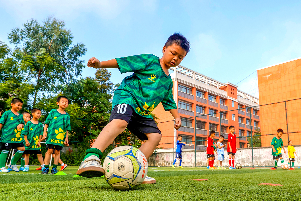 不踢球的人会怎么样