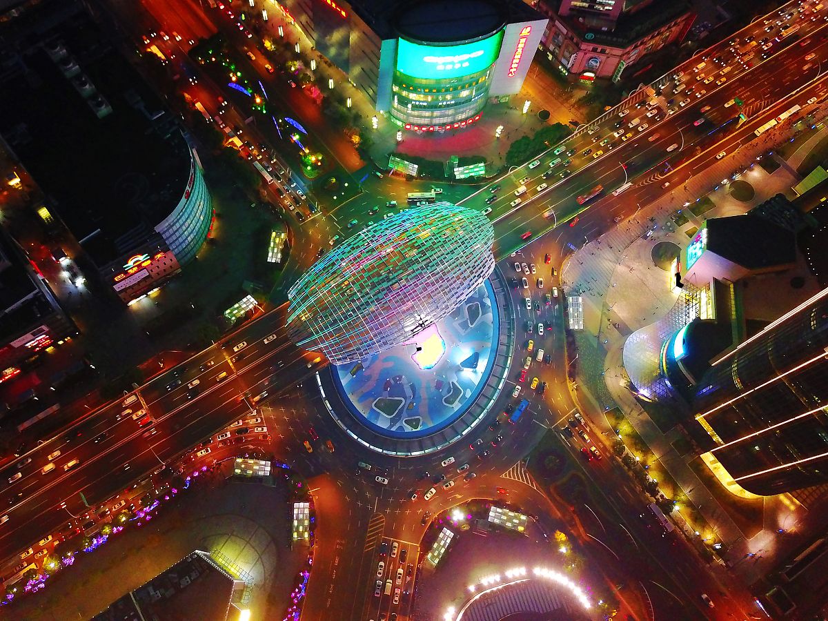 东不着边西不着际是什么意思_词语东不着边西不着际的意思