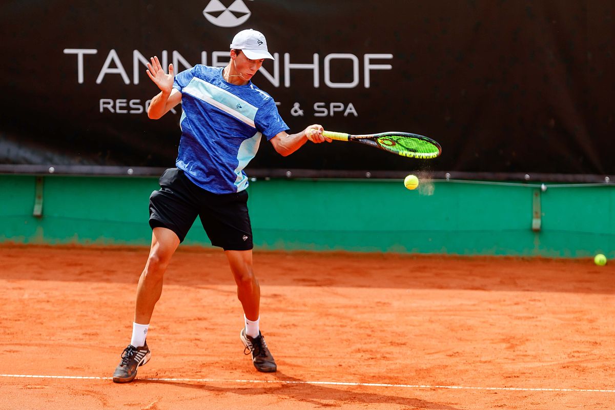 SPRO高空作业平台租赁合同费用分析