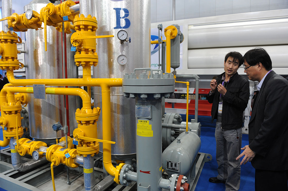 油田天然气压缩机应用1000字