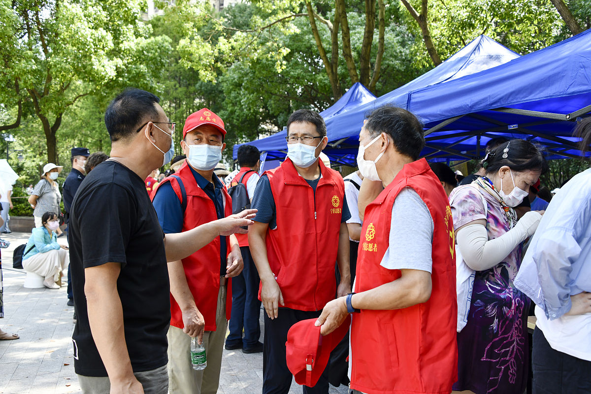 石家庄电子信息学校开展学雷锋志愿服务活动