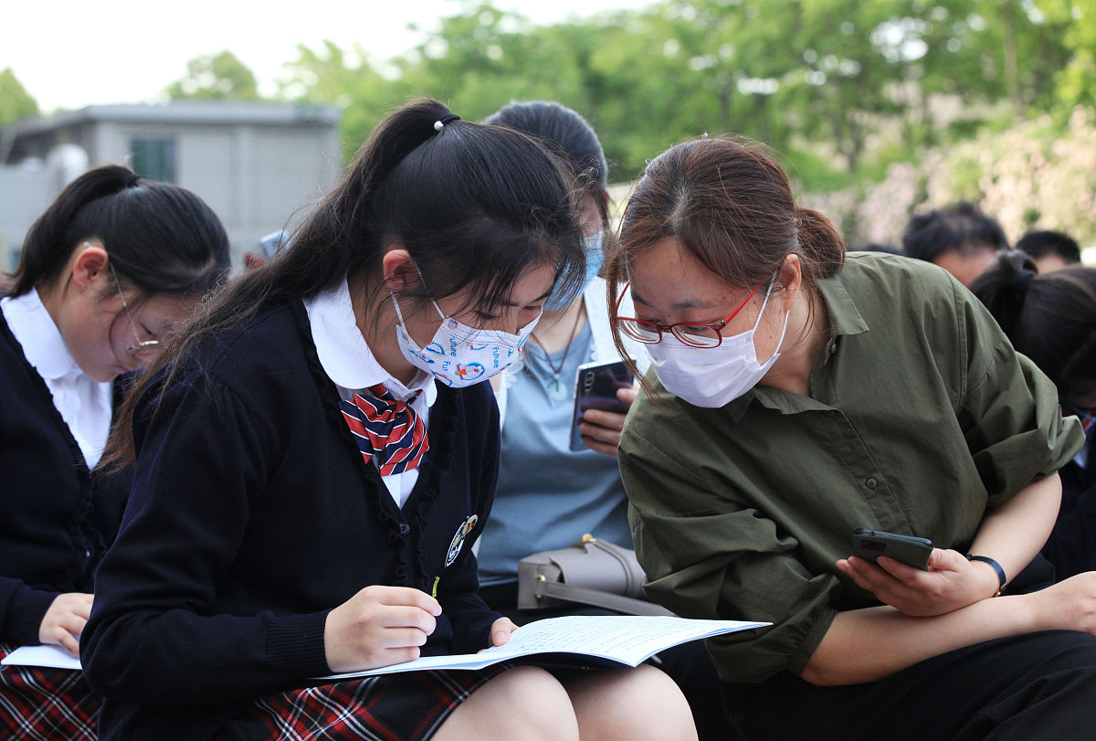 请650字的博客文章主题是：家长的鼓励和希望寄语