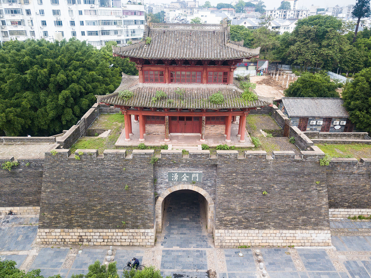赣州旅游职业学校美容美体专业招生介绍