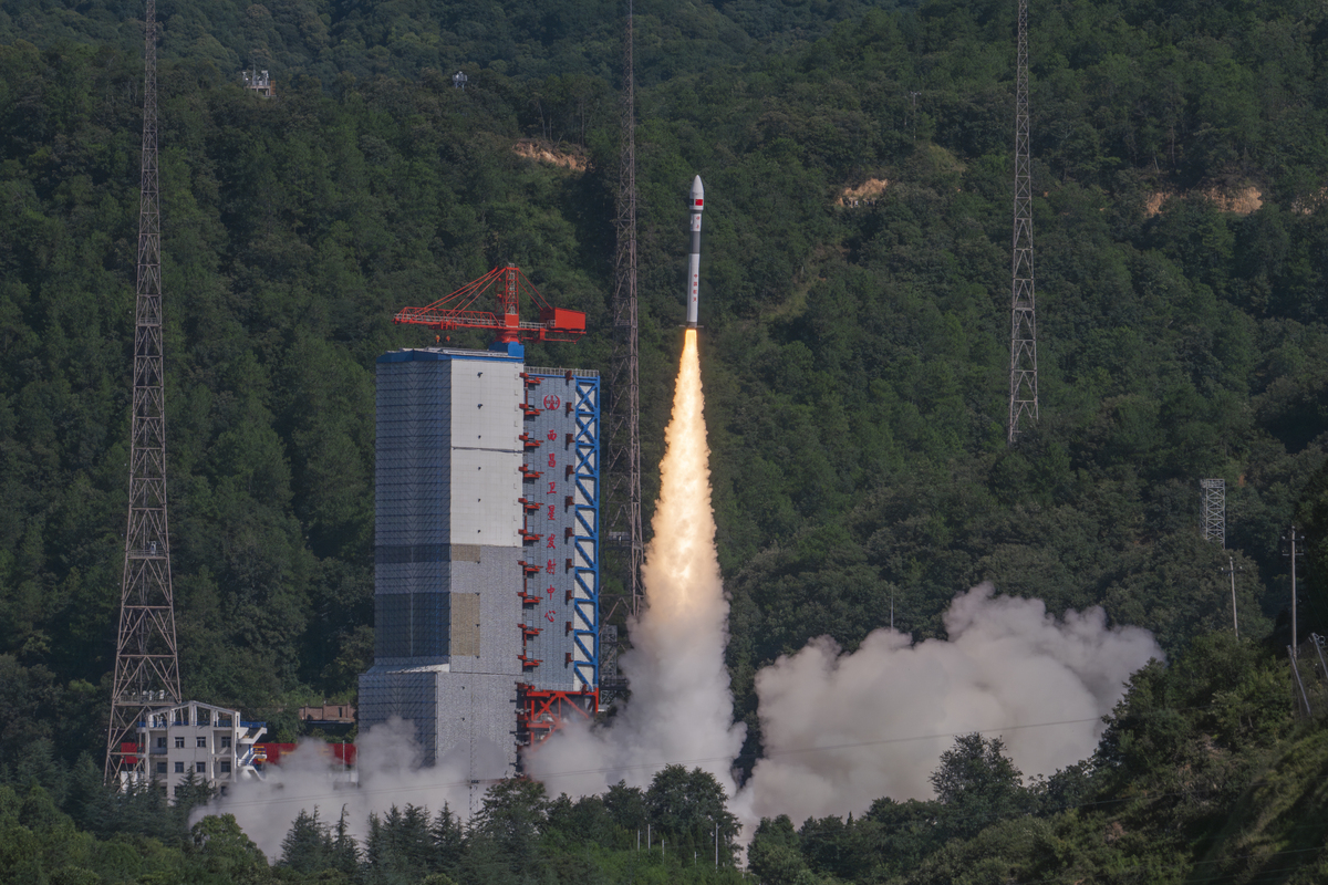 中国卫星网络发展现状：从第一颗通信卫星到庞大系统