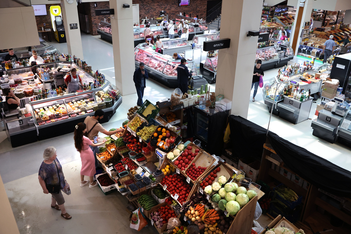 德里地区的Bara Bazar Market是什么类型的市场