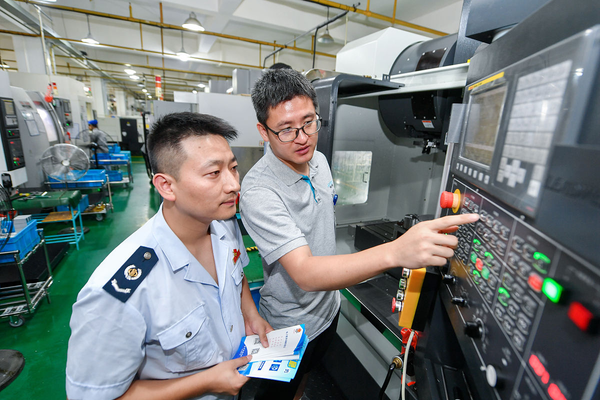 河北省汇才职业培训学校轨道列车司机班值得报考吗？