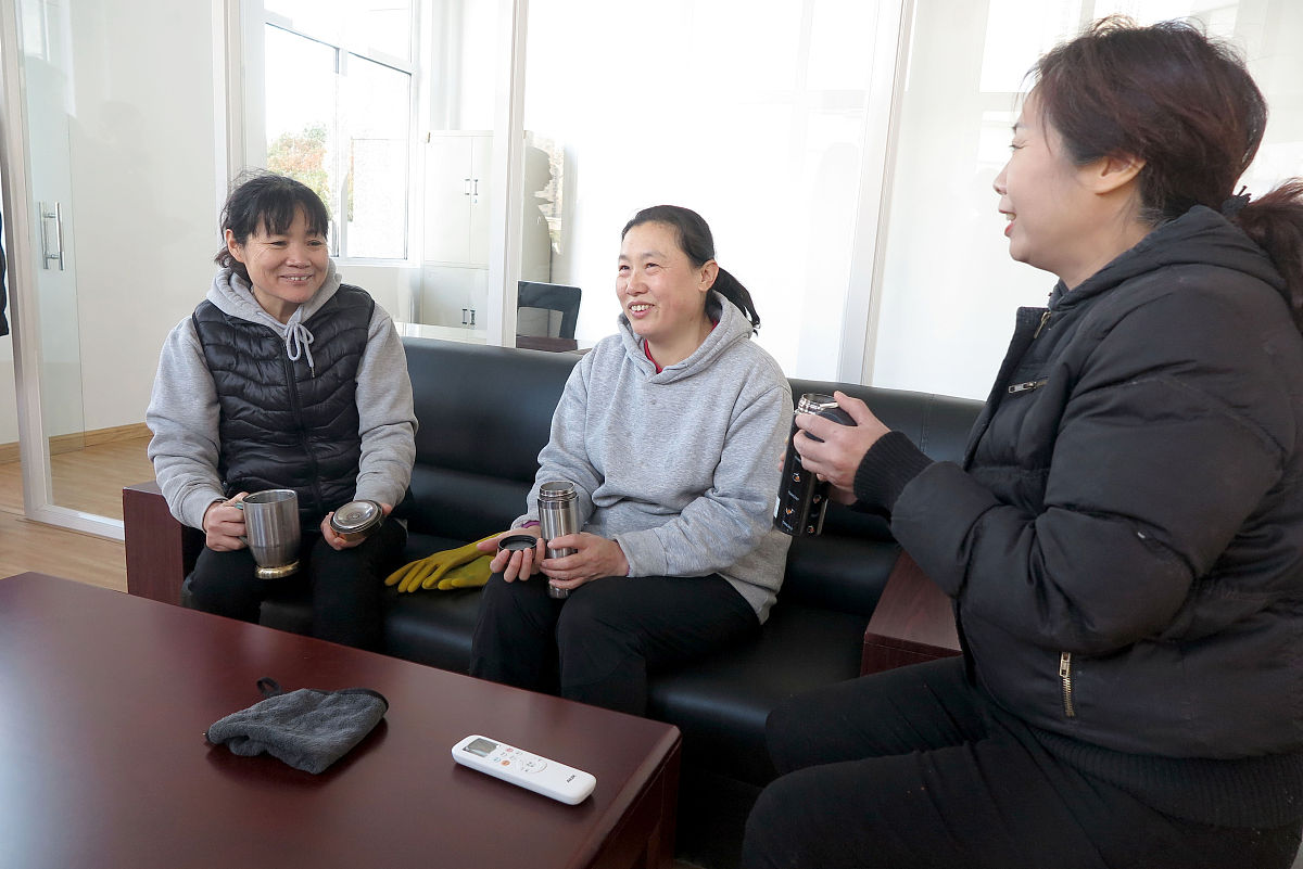 社区妇女议事讨论会：预防家庭暴力，从了解到行动