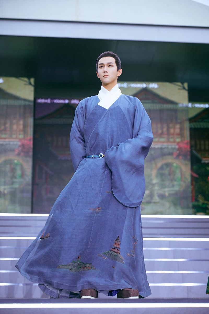 2021年7月24日,上海,王一哲亮相第三届<strong>天猫</strong>国风大赏.王一哲
