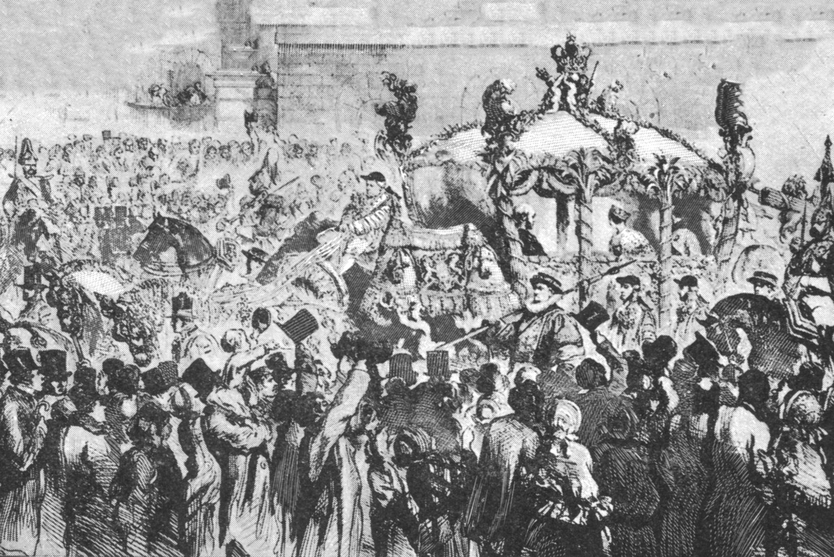 以這個題目寫出結論而這個結論必須包括對這個題目的其他一些想法和問題。題目：從馬戛爾尼使團到第一次鴉片戰爭期間英國官方對中國法律、社會和商業的態度從尊重到不屑。