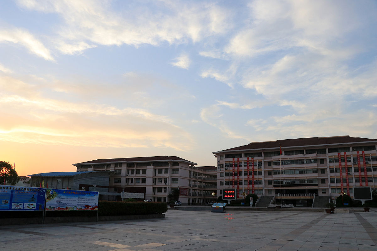 九江卫生学校2021年多少分能报考