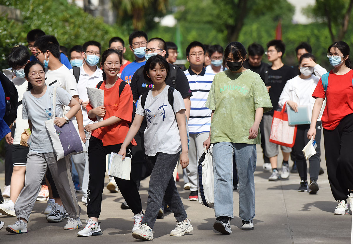 厦门新中考女生选什么专业好 2023女生学啥专业好