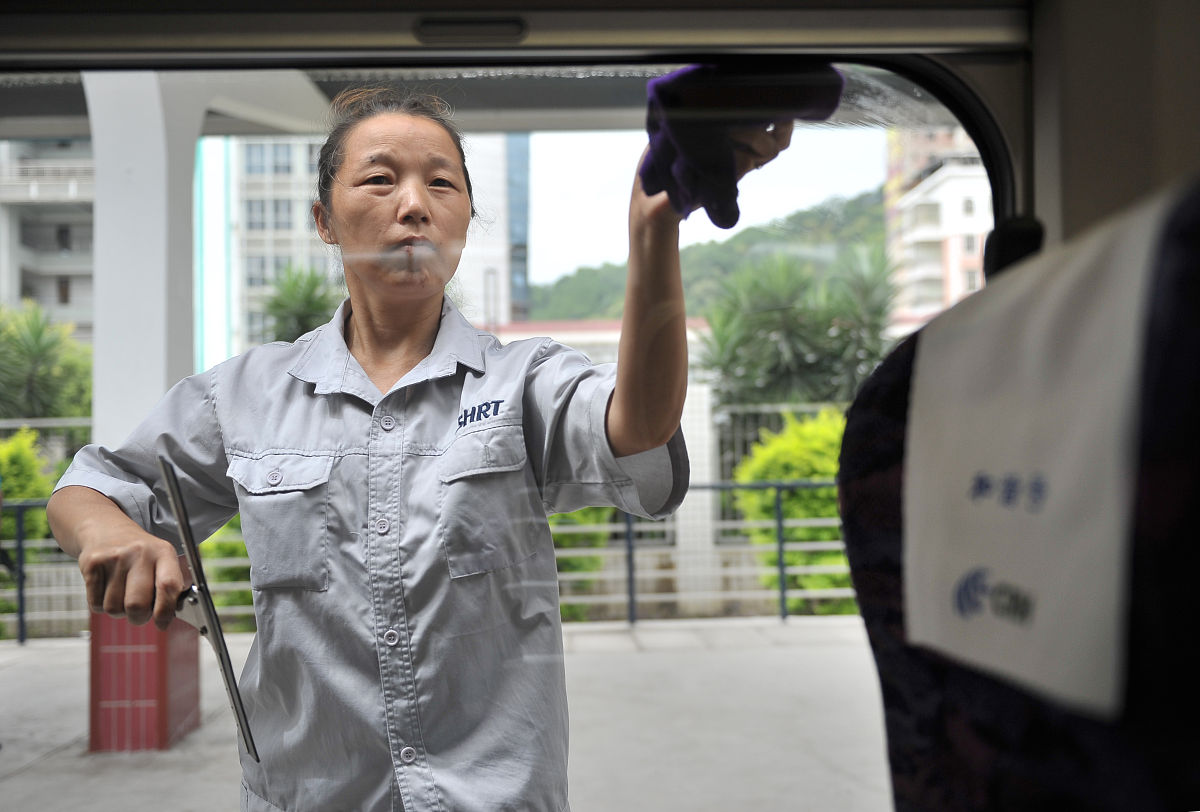 厦门高铁初中生工资待遇怎么样 前景好不好