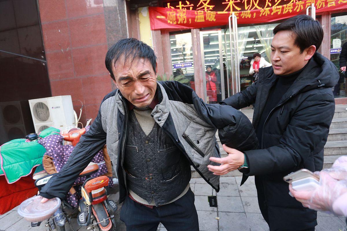 揭秘年轻农民工曹磊的真实生活：酸甜苦辣，他们如何面对？