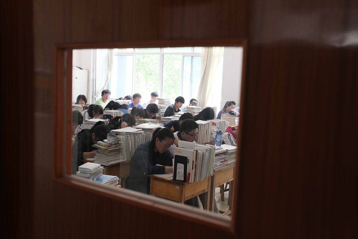 潍坊一中：山东省重点中学，百年名校，培养优秀人才