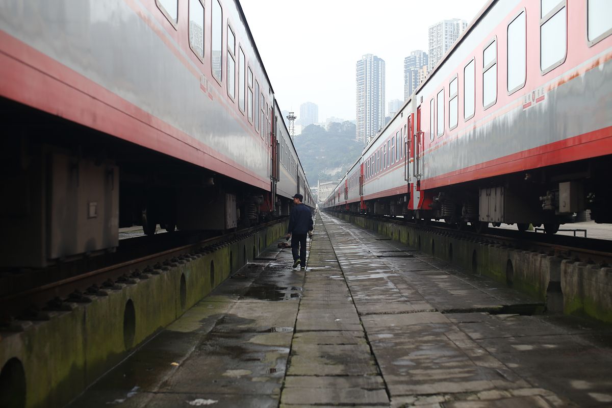 重庆女生读铁路学校好不好？优势分析