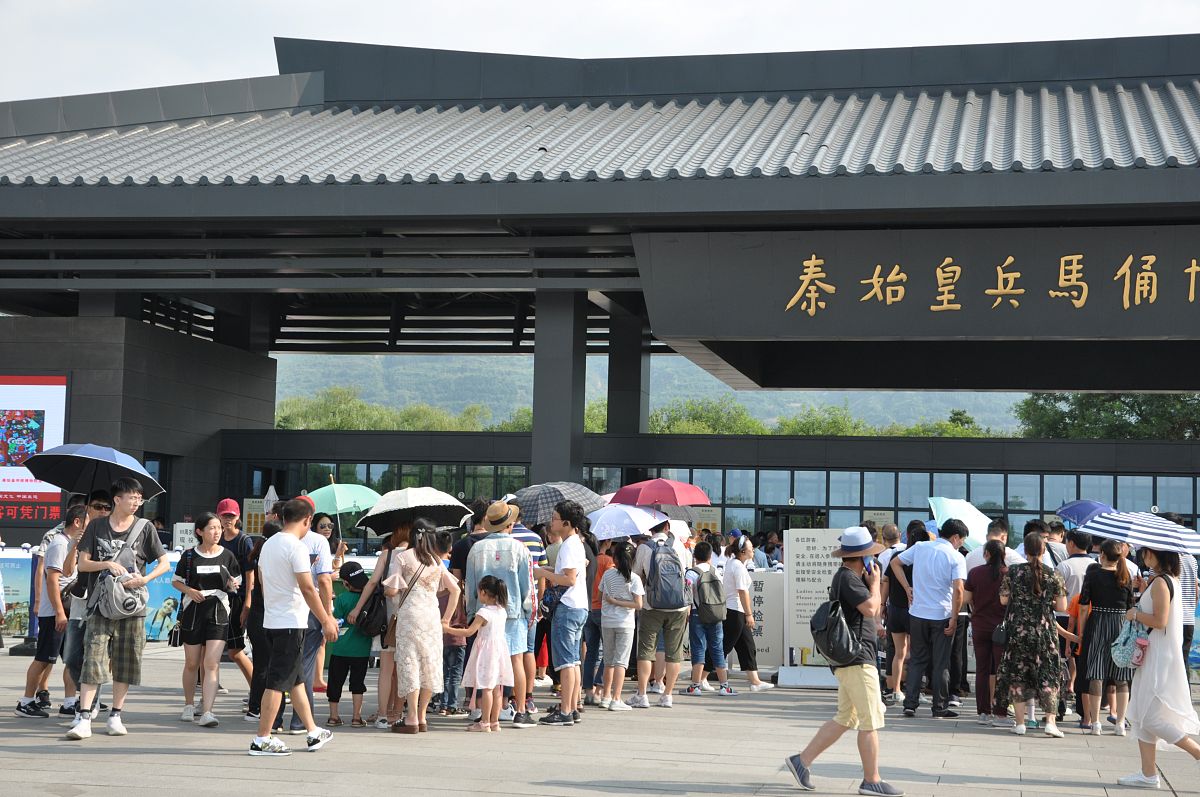 秦始皇功绩：统一六国，开创中央集权时代