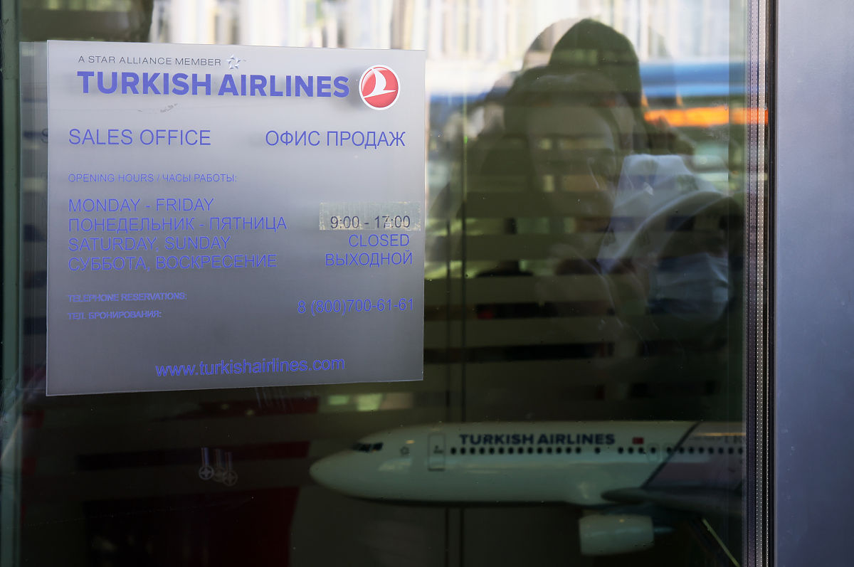 Python取款机程序：6次密码错误后联系发行方