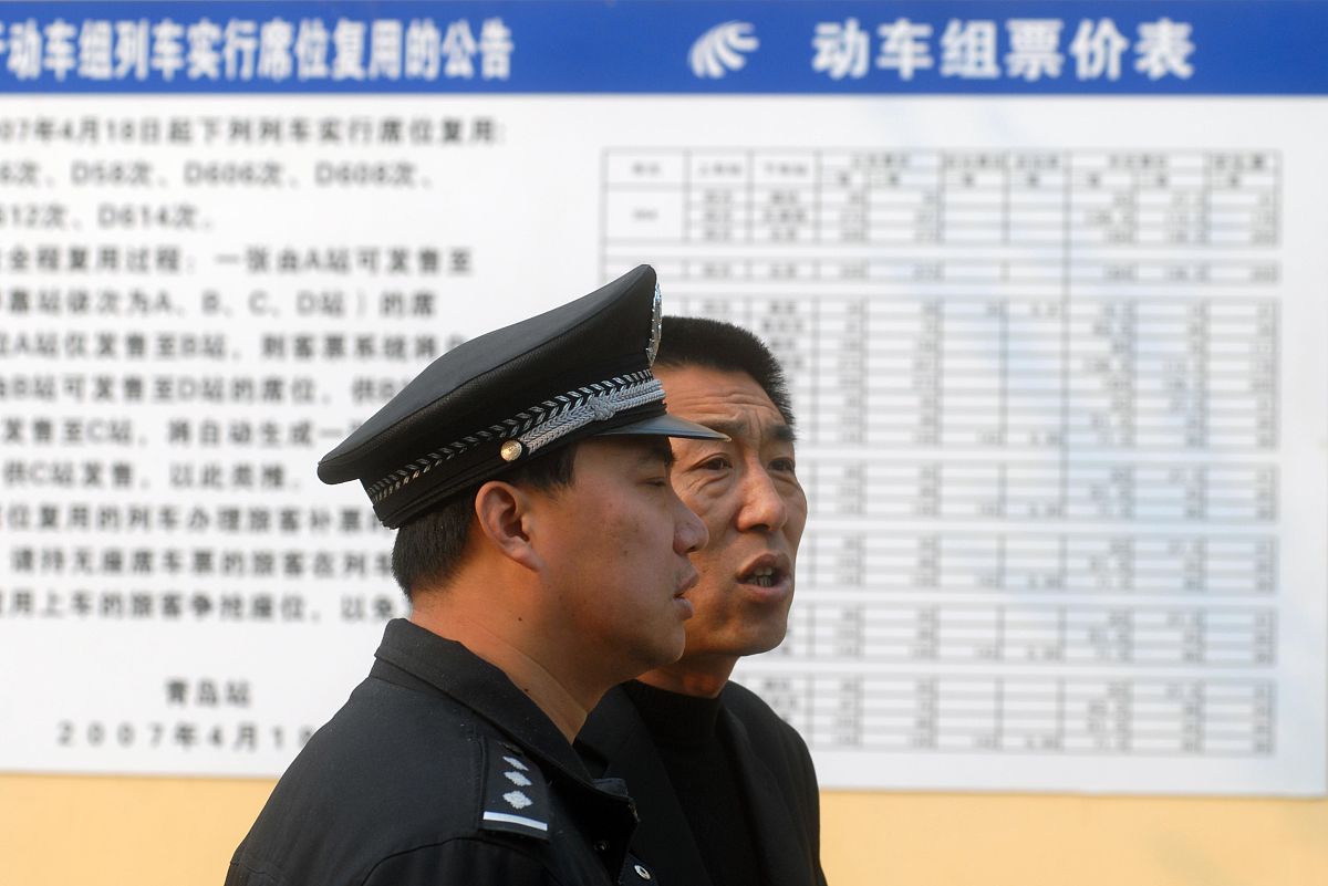 市场监督管理局价格科个人事迹：监管、执法、研究、服务、宣传全方位贡献