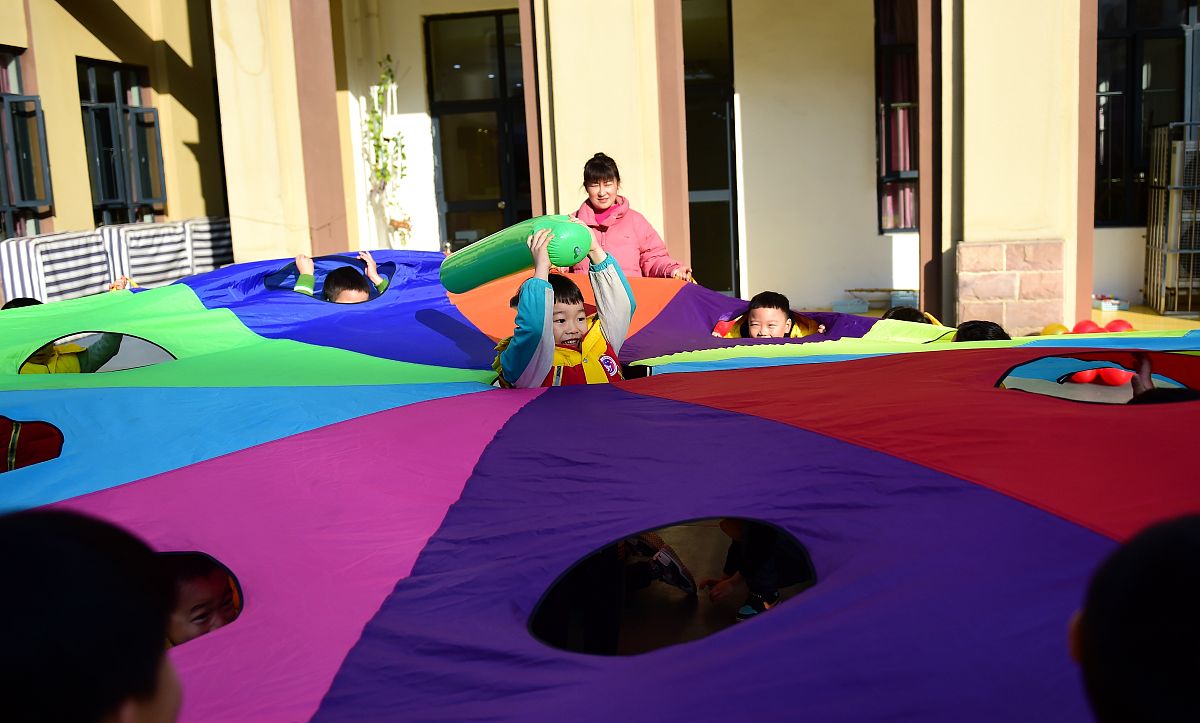 成都希望职业学校：开启你的幼师专业之路